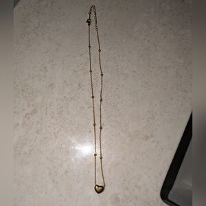 HALARA Gold Heart Charm Necklace